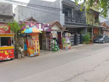 Dijual 2 kios + bangunan rumah di pinggir jalan perumnas kayuringin