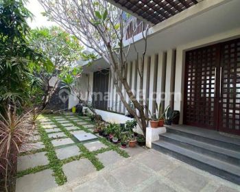 Rumah Murah 11.5 M Graha Family Pakuwon Indah
