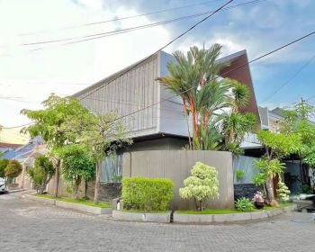 Rumah hoek estetik ala Scandinavian di Wisma Mukti