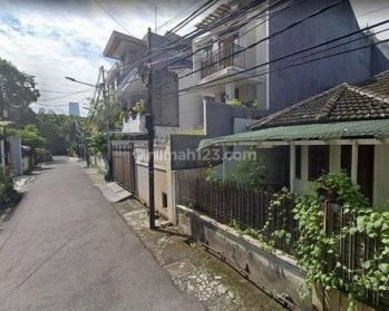 Dijual Rumah Lama Hitung Tanah Area Strategis Kebayoran Baru