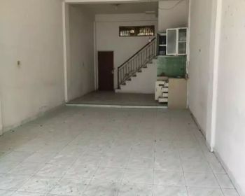 Disewakan rumah 2 tingkat, daerah Katamso, gg subur lama