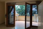 thumbnail-disewakan-rumah-ada-kolam-renang-pondok-indah-murah-3