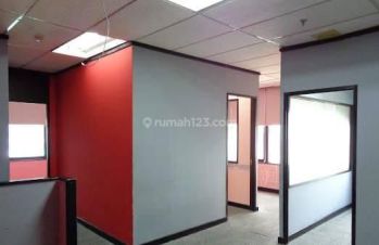 Sewa Kantor Sdh Partisi 180 M2 di Gedung Tifa Gatot Subroto, Nego