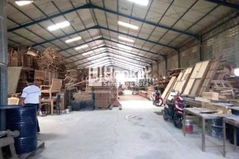 Gudang di Kuripan, Mranggen