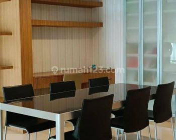 Sewa Apartemen Summit Tower Everest di Kelapa Gading furnished
