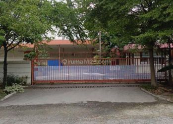 Pabrik farmasi di kawasan industri pulo gadung jakarta timur