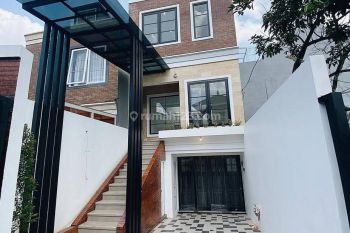 Rumah 3 Lantai Baru American Style Modern Bintaro Pesanggerahan