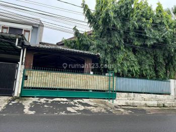 RUMAH SIAP HUNI DI BINTARO SEKTOR 1 JAKARTA SELATAN