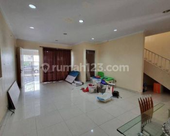 Sewa rumah duta garden