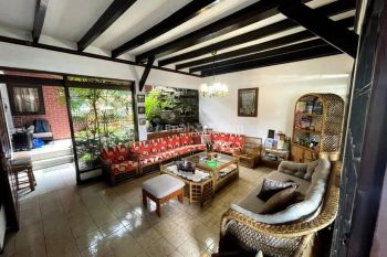 Rumah Nyaman 2 Lantai Bagus SHM di Gegerkalong Tonggoh, Bandung