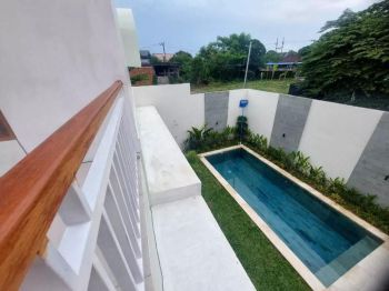 Dijual villa minimalis lantai 2 lokasi canggu