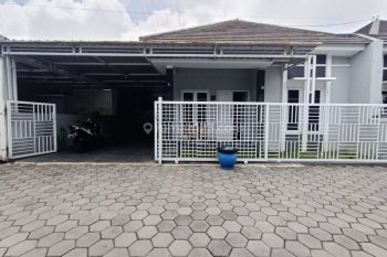 Rumah Dalam Perumahan Dekat Sindu Edupark