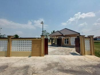 RUMAH MEWAH TANAH LUAS DEKAT AKMIL MAGELANG