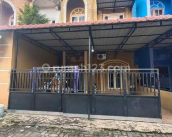 Siap Huni Rumah 2 Lantai Komplek Villa Setiabudi Makmur dekat Sekolah Siti Hajar