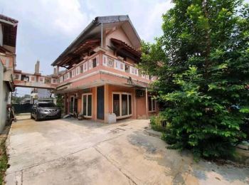 DI JUAL CEPAT RUMAH BESAR JATIWARINGIN, PONDOK GEDE
