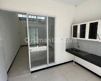 TKI V Redwood Semi Furnish