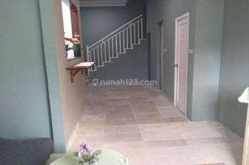 Dijual rumah siap huni 2 lantai di BSD dekat stasiun