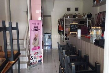 Di jual dan Sewakan 2 lantai  di villa  Pekayon.  Bekasi selatan