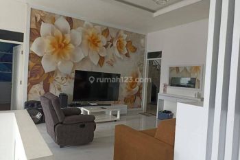 Rumah Lux Singgasana Pradana Cluster Favourite