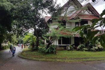 Rumah 2 Lantai Asri Nyaman Griya Tugu Asri RTM Kelapa Dua Cimanggis