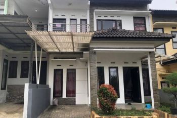 VILLA 2 LANTAI MURAH DIAP HUNI DI BATU MALANG