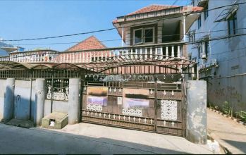 Jual rumah besar kawasan gajahmada glodok cocok u/ kost dkt LRT