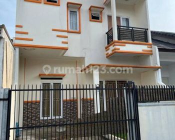 Rumah di Komplek Perdagangan Karang Tengah Tangerang