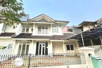 Disewa Rumah Taman Himalaya Lippo Karawaci Kota Tangerang Bagus Nyaman