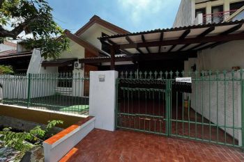 rumah disewakan ketintang permai surabaya