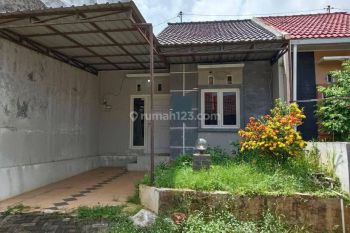 Rumah satu lantai di Tembalang