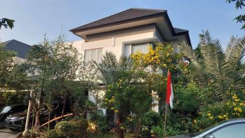 FOR SALE RUMAH 2 LANTAI PRIVATE POOL  SEKEN DALAM KOMPLEK ELIT BAMBU APUS JAKTIM