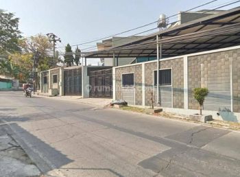 Dijual Rumah di Sayap Pasteur ada Kolam Renang