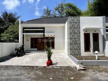 Rumah Baru Dekat Pasar Cebongan Siap Huni Cuma 600 Jutaan
