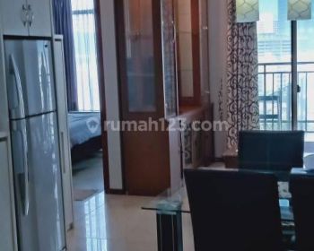 Sewa Apartemen Thamrin Residence 2 Bedroom Lantai Rendah Furnished