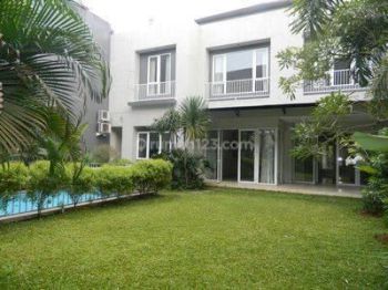 For Rent Fabulous Atmosphere Of House Compound In Kemang