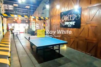 Ruang Usaha Surya Sumantri Cocok Untuk Cafe bar di Kota Bandung