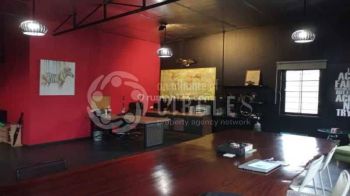 Gudang Luas Dengan Ruang Kantor Di Area Bisnis Cibolerang, Bdg