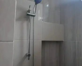 Rumah Bergaya Amerika Clasic Modern Simalingkar