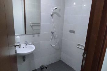 DISEWAKAN TAHUNAN CONDO GREENBAY PLUIT 2BR KOSONGAN DENGAN 3 AC TOWER L LANTAI