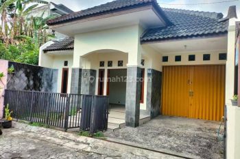 Rumah Dgn Tanah Luas Perum Jl. Kabupaten