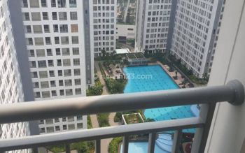 Dijual Mid Town Hoek Gading Serpong Dengan View Kolam Renang