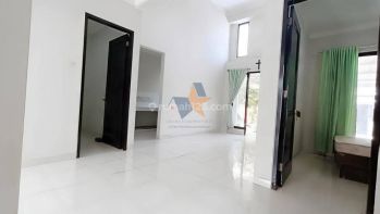 Rumah Mewah Dan Murah Dengan Tanah Luas Di Cluster Graha Raya Bintaro Tansel