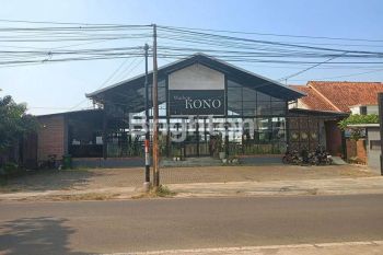 TEMPAT USAHA EX CAFFE  DI JALAN MULWARMAN RAYA TEMBALANG BANYUMANIK
