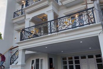 Rumah Mewah Murah Area strategis dekat tol simatupang dan tol andara