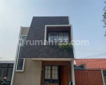 Hunian Nyaman Sangat Strategis Dalam Cluster Premium