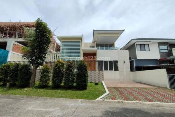 Rumah Modern Bagus Sekali Siap Huni Halaman Luas Cluster Depan Sentul City Bogor