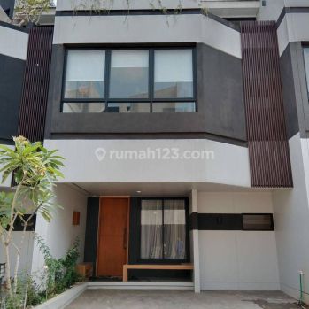 Rumah Dalam Cluster 5 menit Pintu tol Pamulang