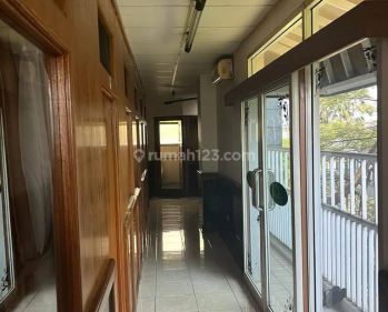 Dijual Ruko 4 Lantai Banyak Kamar Cocok Usaha di Ciumbuleuit