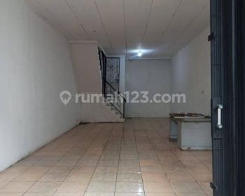 Disewakan ruko 2.5 LT Jelambar utama raya