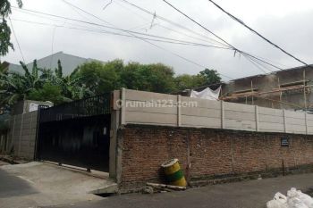 Gudang di Lokasi Strategis Dekat Ke Tanah Abang